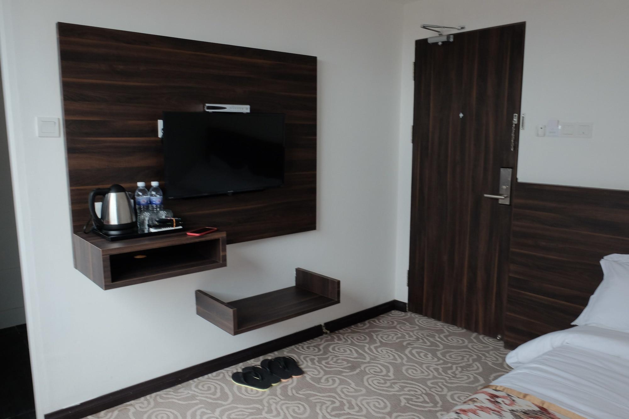 Natol Hotel Kuching Luaran gambar