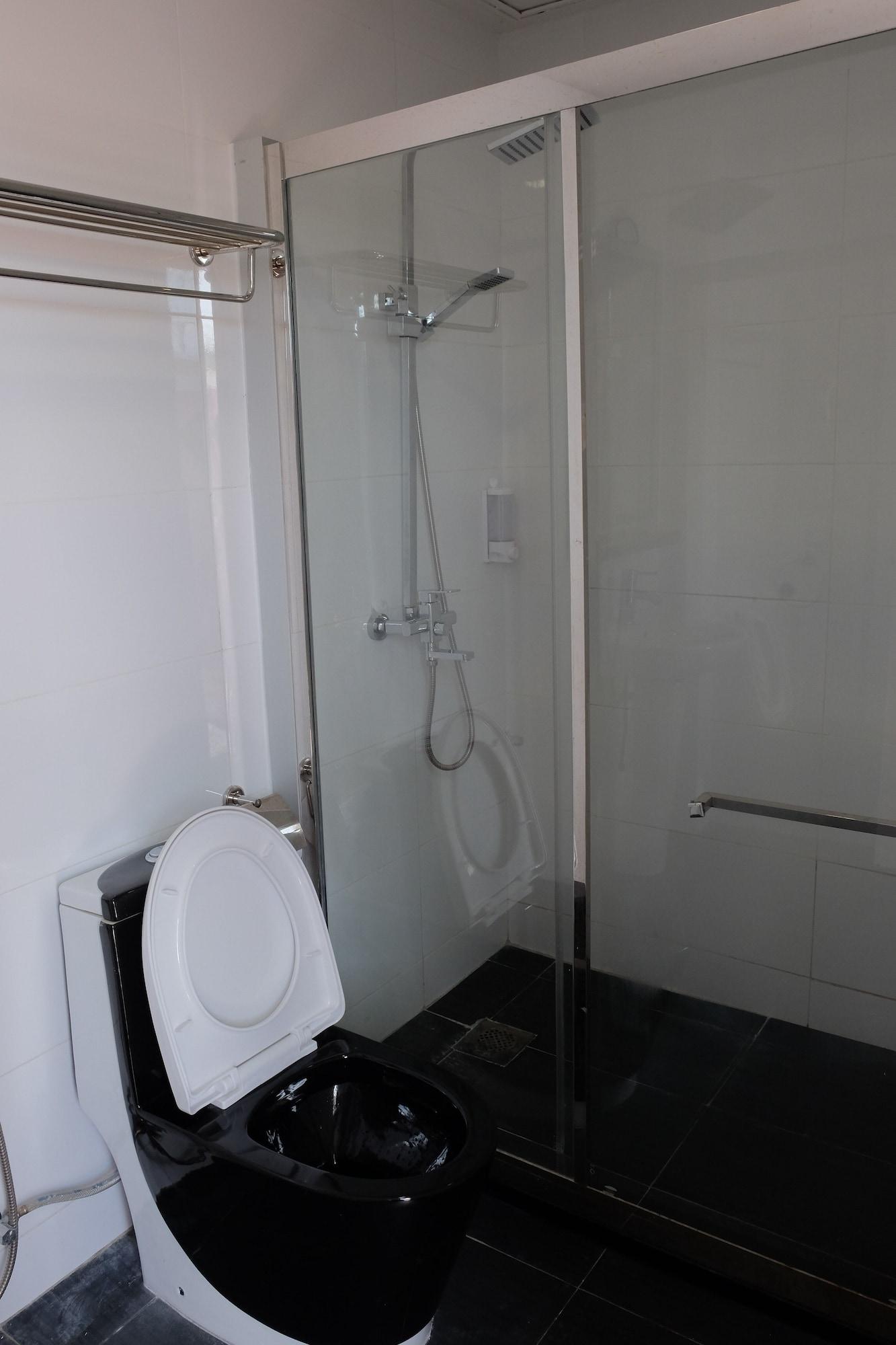 Natol Hotel Kuching Luaran gambar