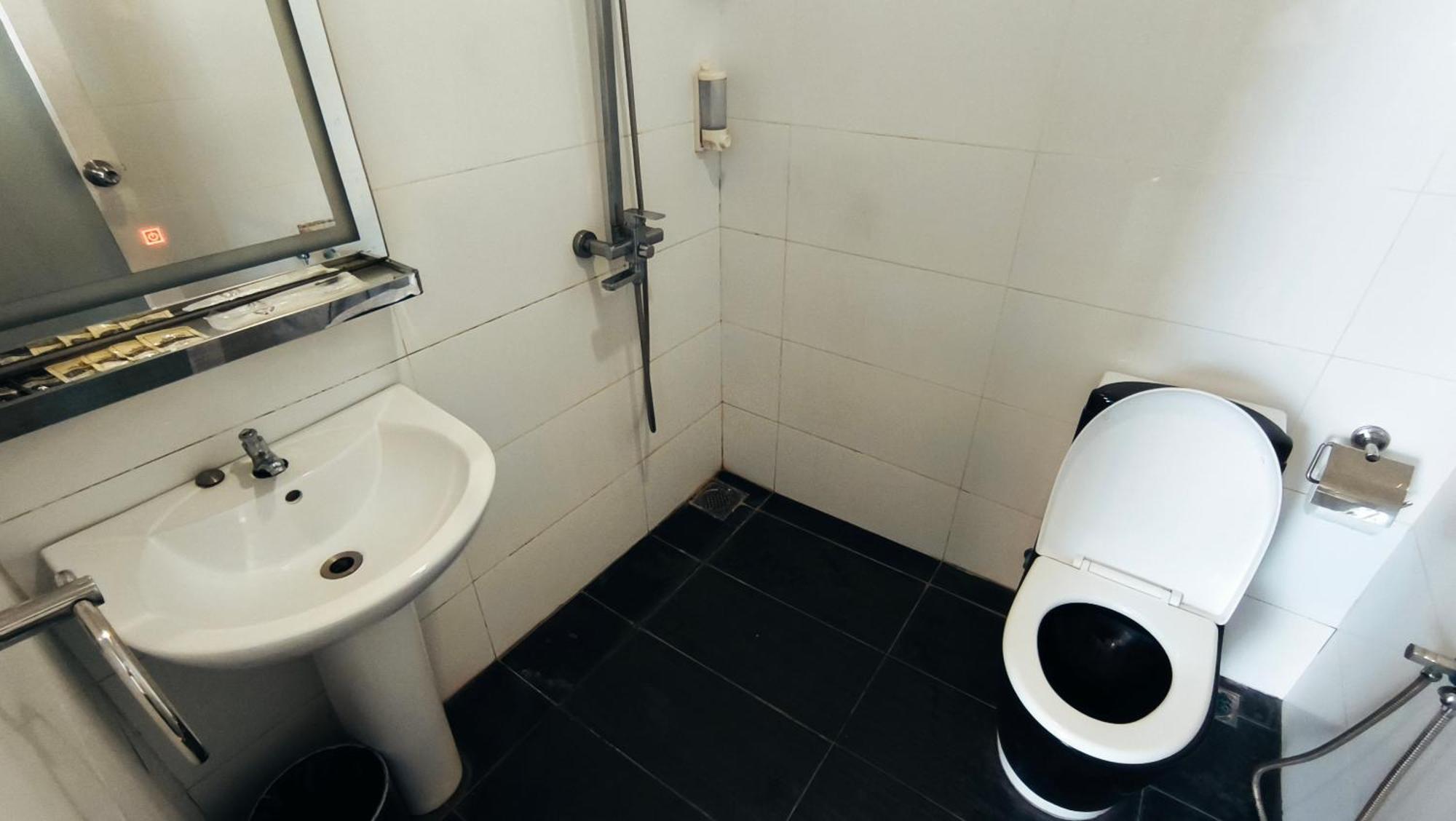 Natol Hotel Kuching Luaran gambar