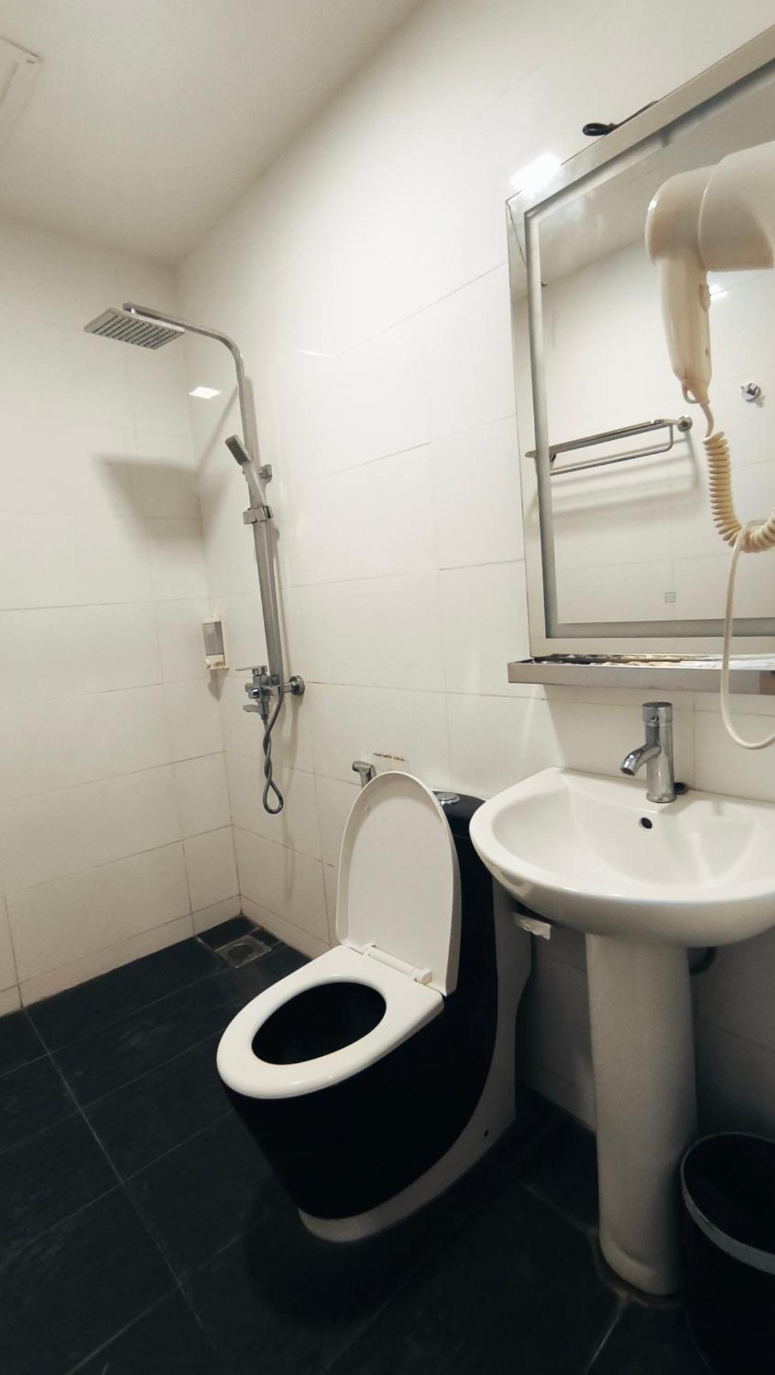 Natol Hotel Kuching Luaran gambar
