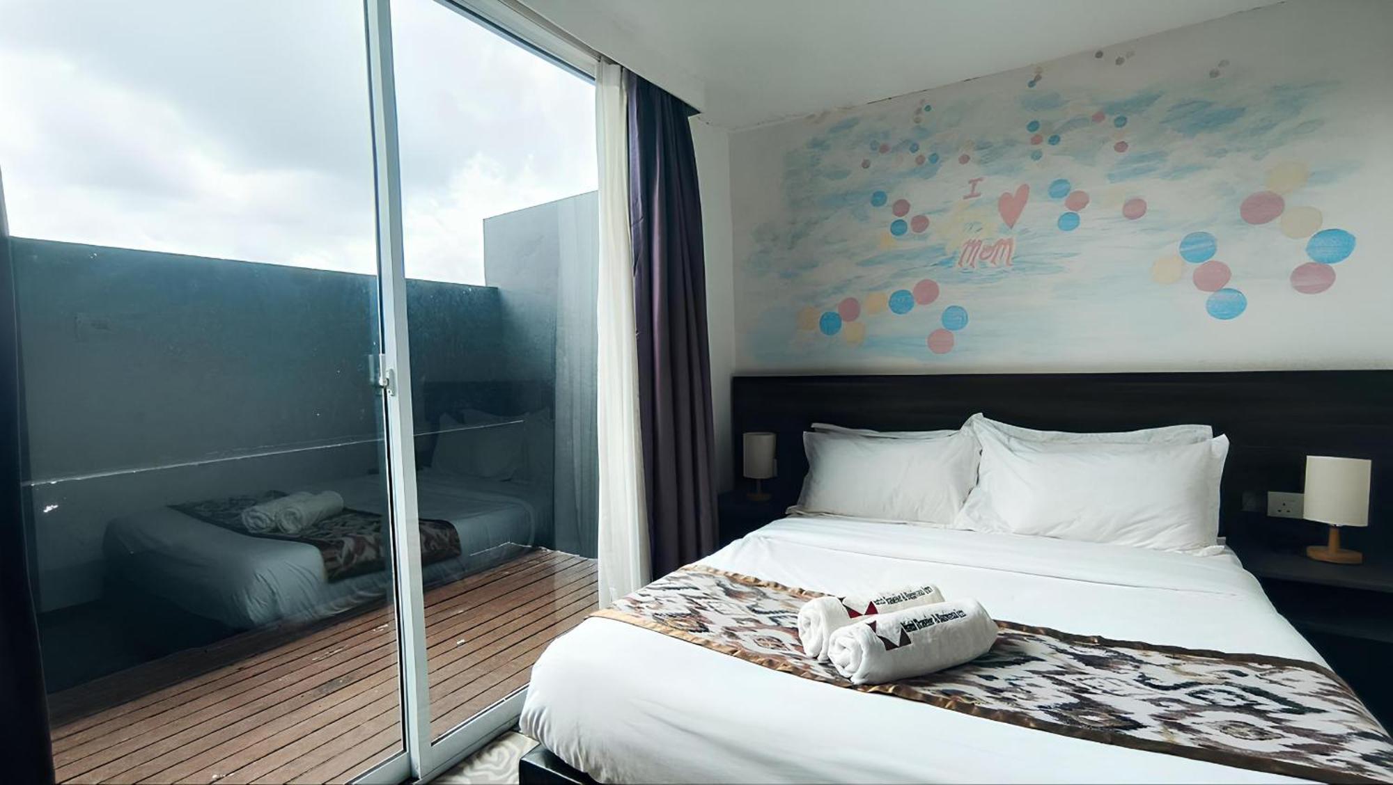 Natol Hotel Kuching Luaran gambar