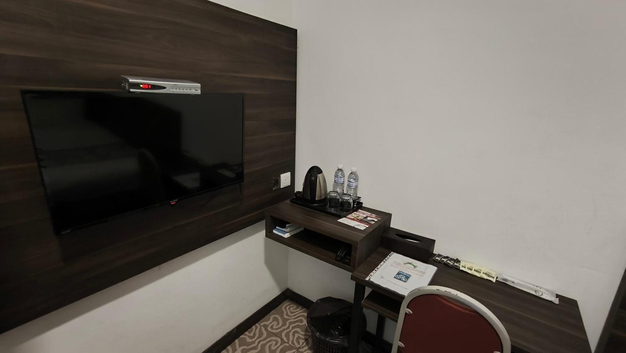 Natol Hotel Kuching Luaran gambar